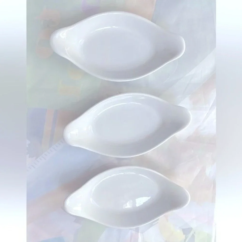 Crate & Barrel Small Oval Plate Portugal Made Set Of 3 White Fruit Pattern New